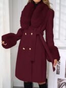 Abrigo Elegante Largo con Doble Botonadura y Cuello de Pelo Sintético