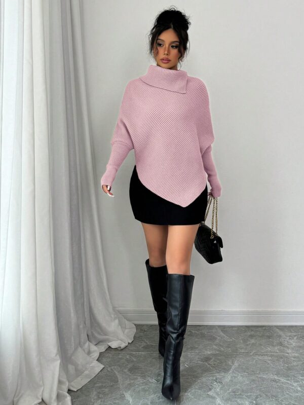 Sweater Asimétrico de Cuello Alto con Manga Murciélago - Image 61