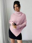 Sweater Asimétrico de Cuello Alto con Manga Murciélago