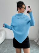 Sweater Asimétrico de Cuello Alto con Manga Murciélago