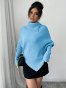 Sweater Asimétrico de Cuello Alto con Manga Murciélago