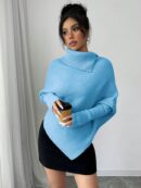 Sweater Asimétrico de Cuello Alto con Manga Murciélago