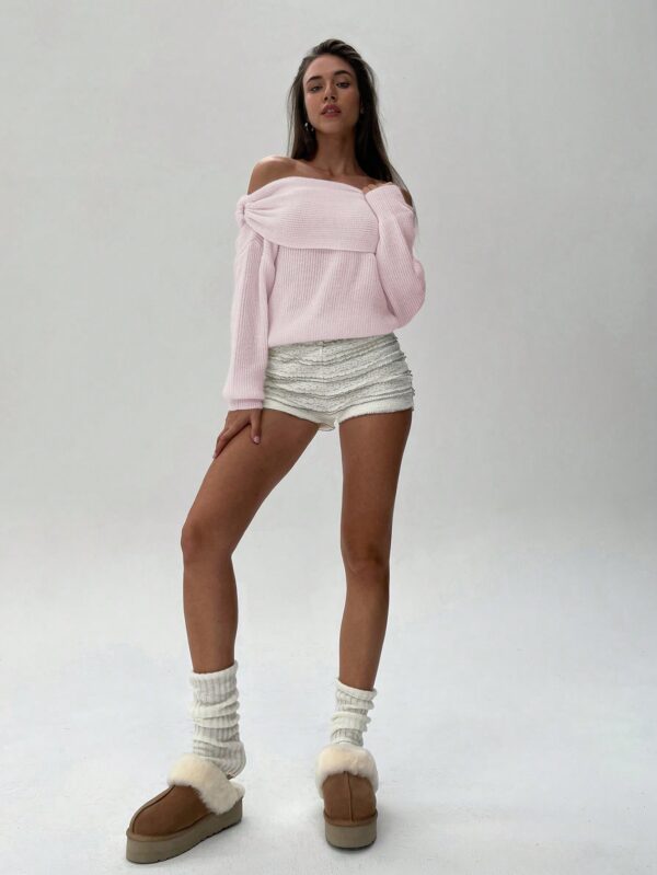 Sweater Elegante de Hombros Descubiertos con Detalle de Anillo - Image 41