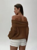 Sweater Elegante de Hombros Descubiertos con Detalle de Anillo
