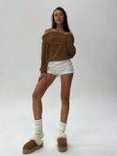 Sweater Elegante de Hombros Descubiertos con Detalle de Anillo