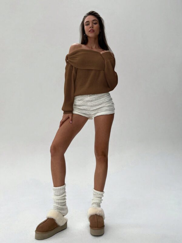 Sweater Elegante de Hombros Descubiertos con Detalle de Anillo - Image 65