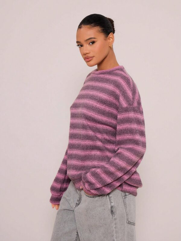 Sweater a Rayas Oversize Cuello Redondo al Estilo Y2k 90's - Image 2