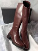 Botas Altas de Cuero con Tacón Cuadrado y Punta Cuadrada