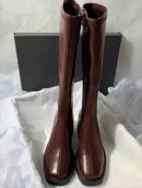 Botas Altas de Cuero con Tacón Cuadrado y Punta Cuadrada