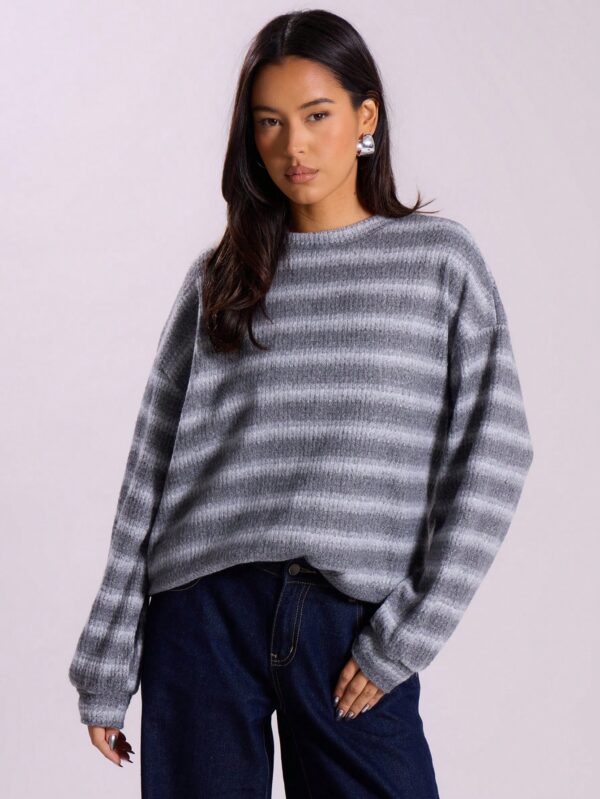Sweater a Rayas Oversize Cuello Redondo al Estilo Y2k 90's - Image 11