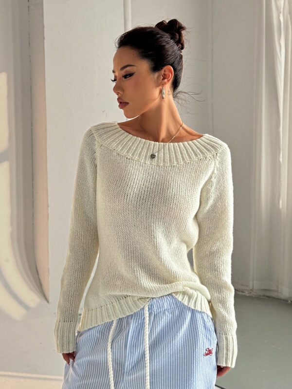 Sweater Asimétrico de Hombro Caído y Manga Larga - Image 18