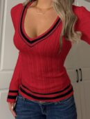 Sweater de Punto con Detalles a Rayas y Cuello en V