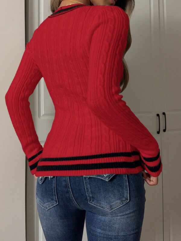 Sweater de Punto con Detalles a Rayas y Cuello en V - Image 33