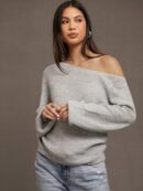 Sweater de Cuello Asimétrico en Punto Cafí Solido