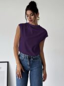 Blusa Elegante Asimétrica con Cuello Mao y Pliegues