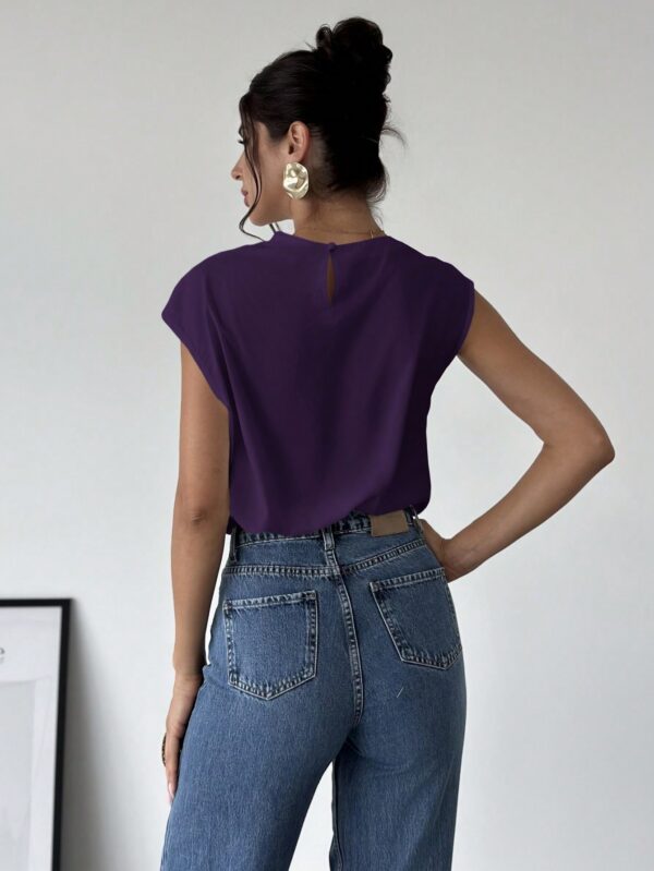 Blusa Elegante Asimétrica con Cuello Mao y Pliegues - Image 30