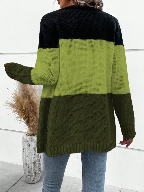 Cardigan Tejido Tricolor con Botones y Cuello en V - Image 91