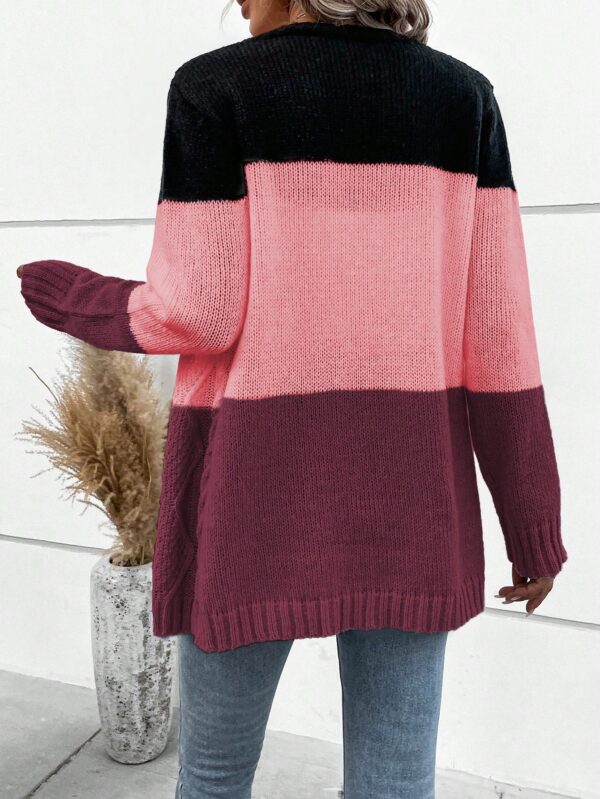 Cardigan Tejido Tricolor con Botones y Cuello en V - Image 85