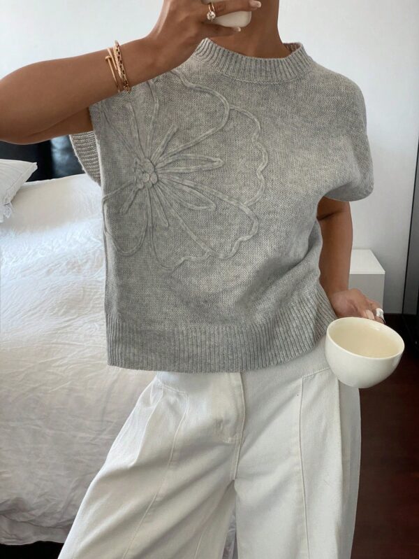 Sweater Casual Tricotado en Color Sólido con Detalles Florales
