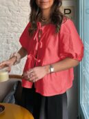 Blusa Mujer con Mangas Puff, Lazo y Peplum