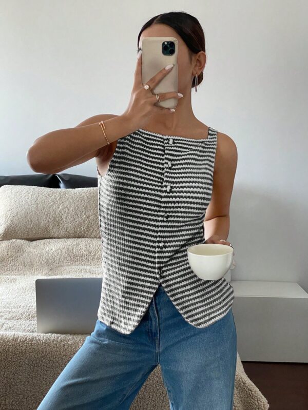 Blusa Elegante de Rayas con Botones y Abertura Frontal - Image 19