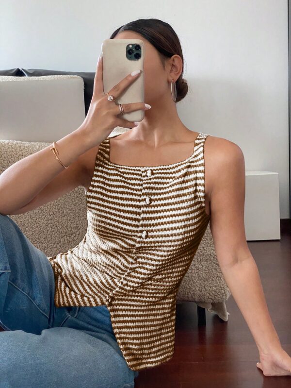 Blusa Elegante de Rayas con Botones y Abertura Frontal - Image 34