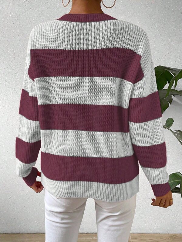 Sweater a Rayas Colorido con Hombros Caídos - Image 55