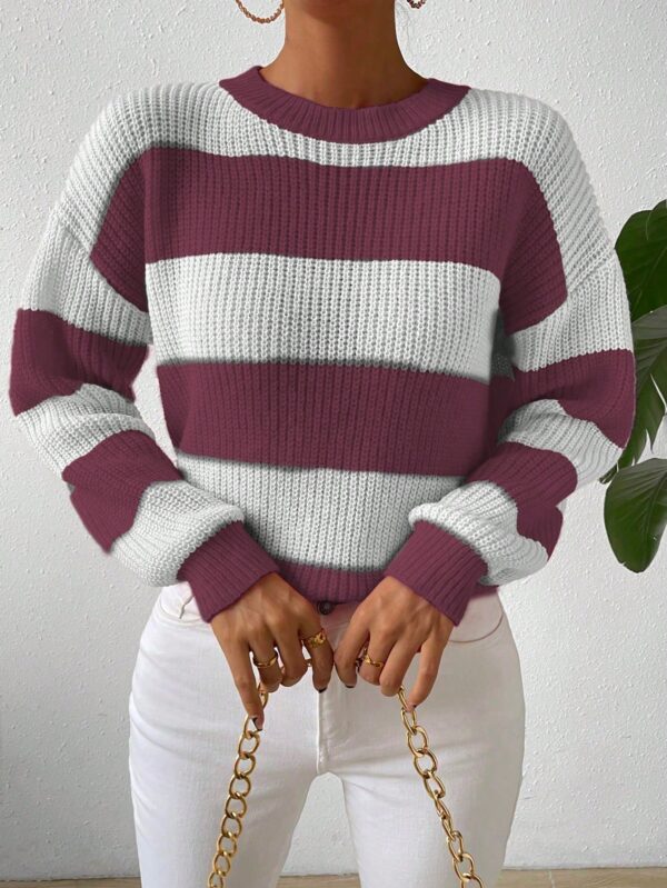 Sweater a Rayas Colorido con Hombros Caídos - Image 57
