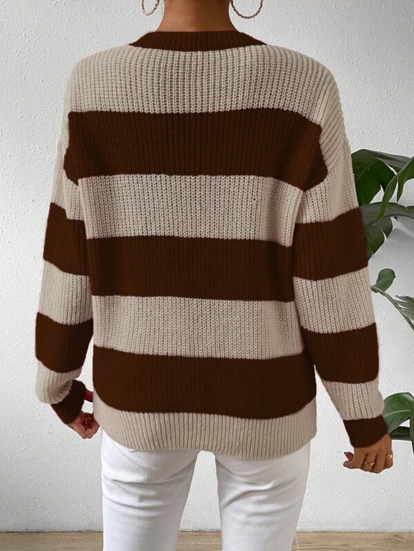 Sweater a Rayas Colorido con Hombros Caídos - Image 49