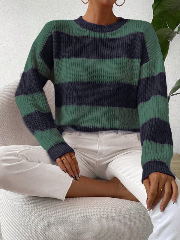 Sweater a Rayas Colorido con Hombros Caídos - Image 46