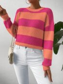 Sweater a Rayas Colorido con Hombros Caídos
