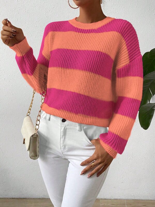 Sweater a Rayas Colorido con Hombros Caídos - Image 39