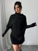 Sweater Asimétrico de Cuello Alto con Manga Murciélago