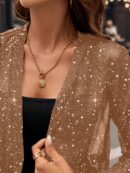 Chaqueta Negra Corta de Malla Elegante para Mujer