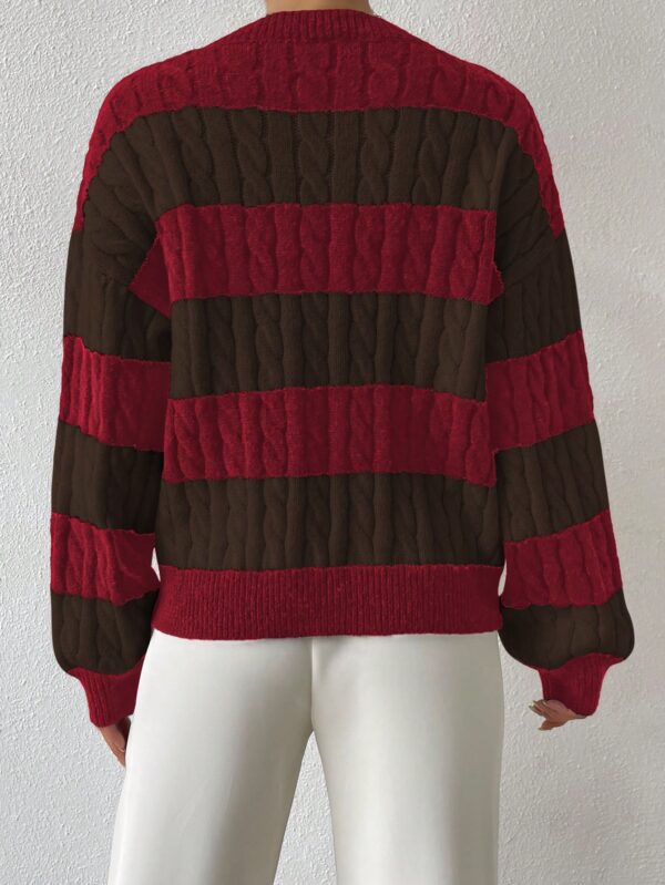 Sweater Oversize Bicolor con Cuello en V y Mangas Caídas - Image 32