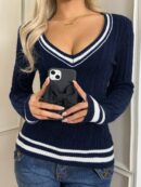 Sweater de Punto con Detalles a Rayas y Cuello en V