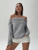 Sweater Elegante de Hombros Descubiertos con Detalle de Anillo