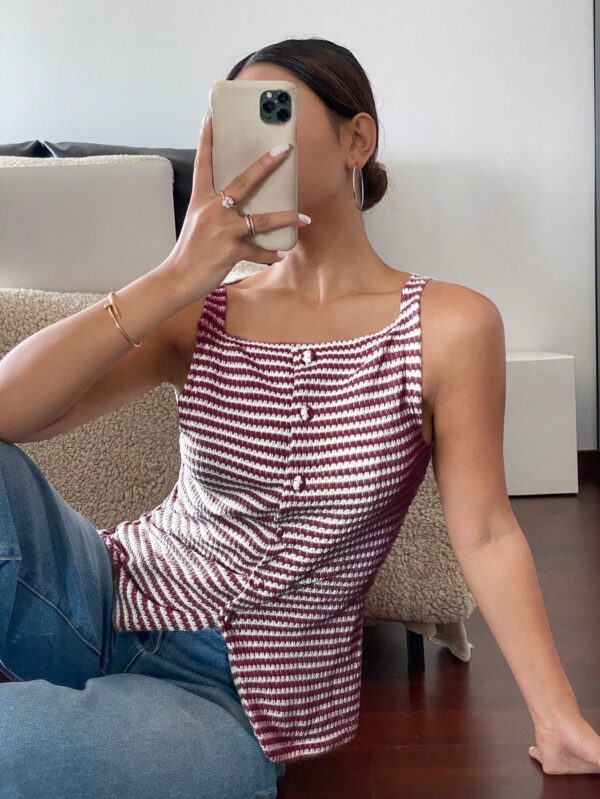Blusa Elegante de Rayas con Botones y Abertura Frontal - Image 52