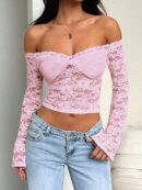 Blusa Y2K Ajustada con Hombros Descubiertos y Manga Larga de Encaje