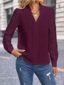 Blusa Casual con Encaje en Contraste y Escote Muesca