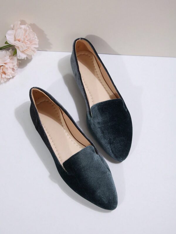 Mocasines Elegantes de Gamuza Negra con Punta Afilada - Image 49