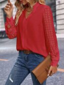 Blusa Casual con Encaje en Contraste y Escote Muesca