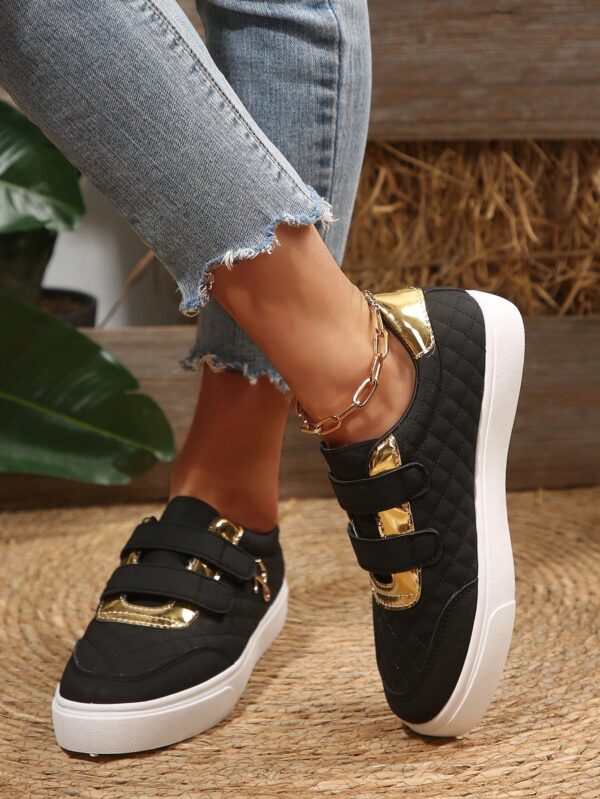 Zapatillas Deportivas Negras Antideslizantes con Cordones - Image 3