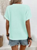 Camiseta de Verano Casual con Cuello en V y Botones Decorativos