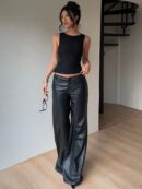 Blusa Negra Sin Mangas con Lazo en la Espalda y Cuello Redondo