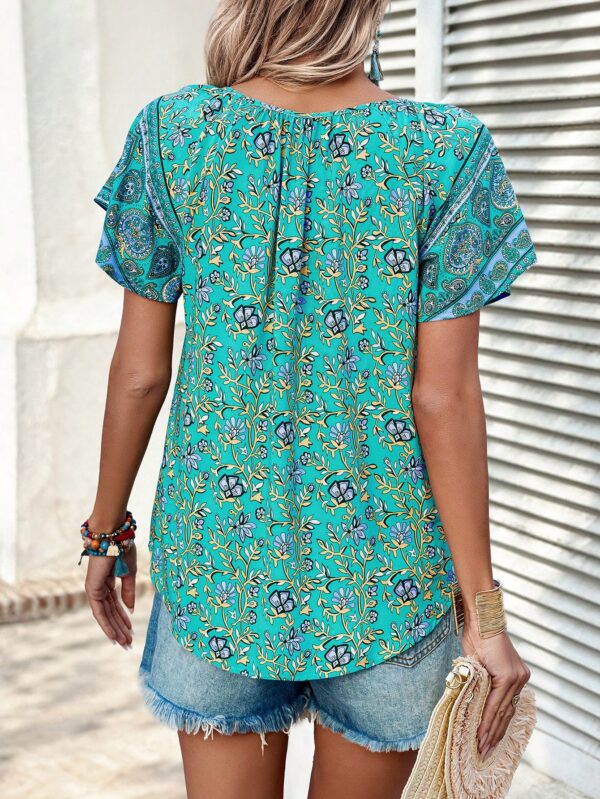 Blusa Floral de Manga Corta con Lazo en el Cuello - Image 23