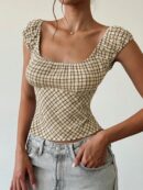 Blusa Casual a Cuadros con Volantes y Manga Corta
