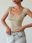 Blusa Casual a Cuadros con Volantes y Manga Corta