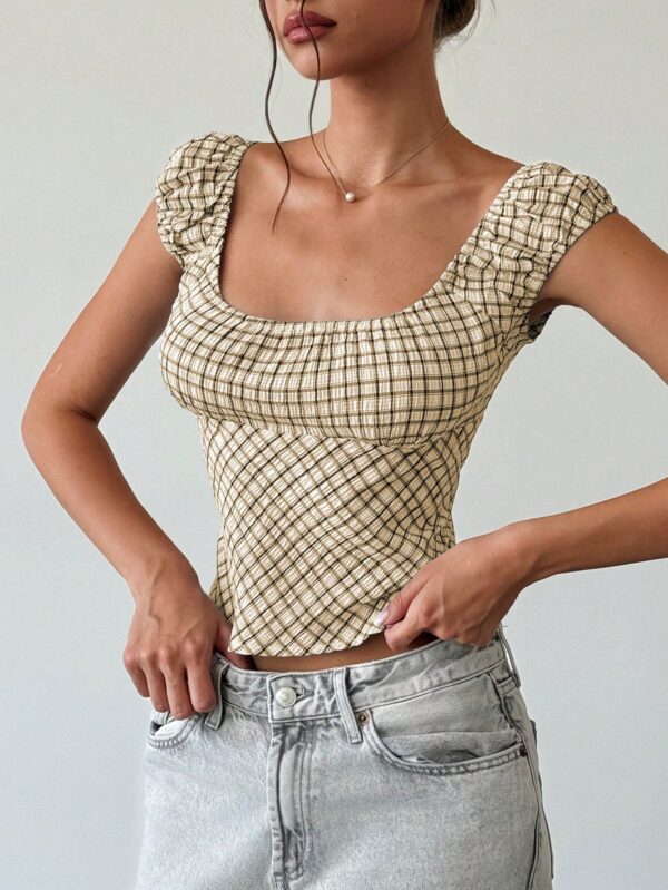 Blusa Casual a Cuadros con Volantes y Manga Corta - Image 10