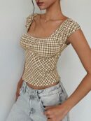 Blusa Casual a Cuadros con Volantes y Manga Corta